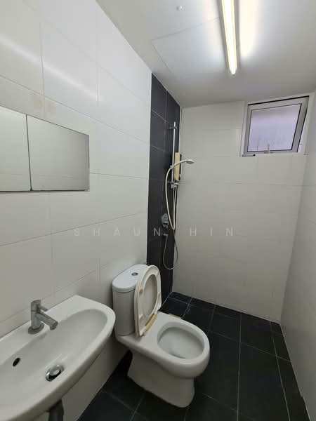 Pacific Place untuk Untuk Disewa - RM 2,300 /bulan, Apr 2026 - Bathroom - PropertyGuru.com.my