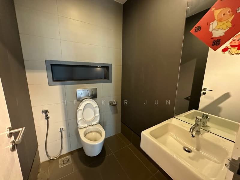 Office for Rent in Mid Valley City (Kuala Lumpur) - Hei Kar Jun - Bathroom - PropertyGuru.com.my
