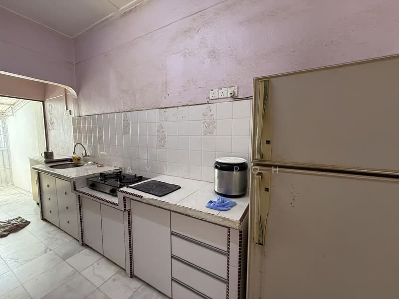 Terraced House for Rent in Sungai Ara (Penang) - Jayven Poh - Kitchen - PropertyGuru.com.my
