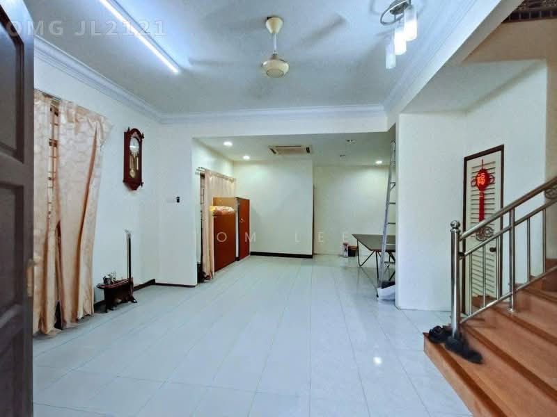 Semi-Detached House for Sale in Bukit Rimau (Shah Alam) - Tom Lee - Living Room - PropertyGuru.com.my