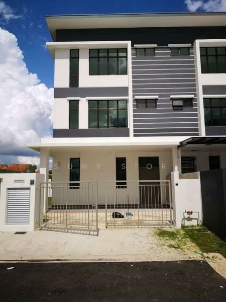 Cluster House for Sale in Taman Mutiara Mas (Skudai) - Suny Sior - Exterior - PropertyGuru.com.my