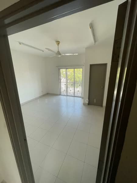 2-storey Terraced House for Rent in Seksyen U17 (Shah Alam) - Lee Yuqi - Living Room - PropertyGuru.com.my