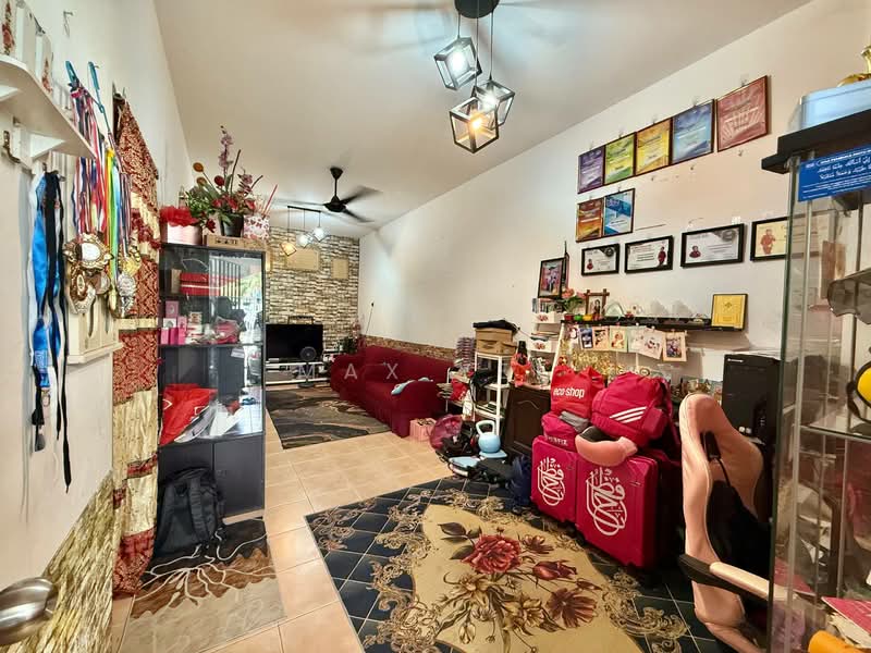 Kulai untuk Untuk Dijual - RM 335,000, Apr 2026 - Living Room - PropertyGuru.com.my