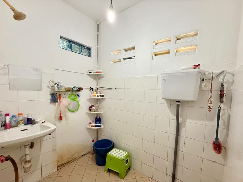 Kulai untuk Untuk Dijual - RM 335,000, Apr 2026 - Bathroom - PropertyGuru.com.my