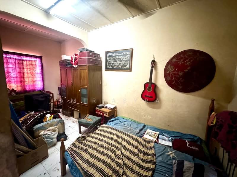 For Sale - Seksyen 6