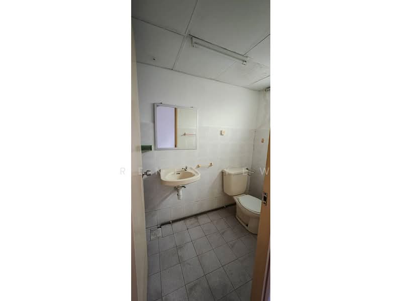 Endah Ria untuk Untuk Disewa - RM 1,600 /bulan, Apr 2026 - Bathroom - PropertyGuru.com.my