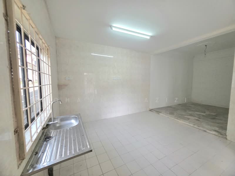 2-storey Terraced House for Sale in Taman Polo Indera Mahkota 6 (Kuantan) - Mohammad Azizi - Kitchen - PropertyGuru.com.my