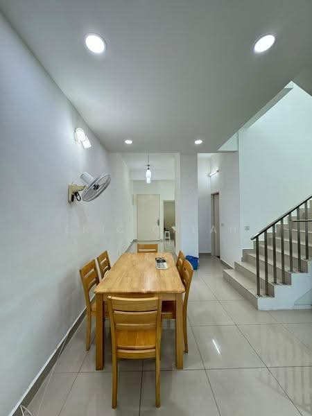 Condominium for Rent at Elit Heights @ Bayan City - Eric Cheah - Dining Room - PropertyGuru.com.my