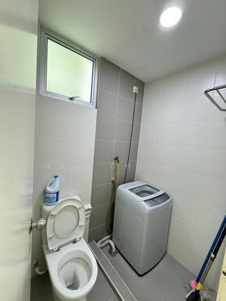 Condominium for Rent at Elit Heights @ Bayan City - Eric Cheah - Bathroom - PropertyGuru.com.my