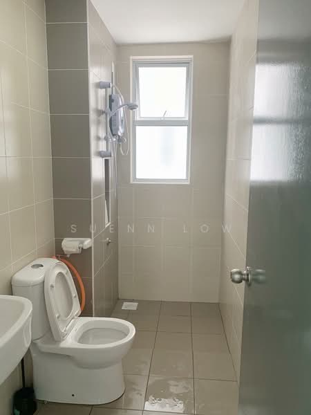 Condominium for Rent at The Aliff Residences (Alif Utama) - Suenn Low - Bathroom - PropertyGuru.com.my