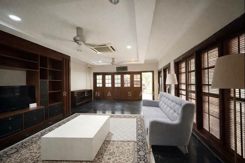 Bungalow House untuk Dijual di SS1 (Petaling Jaya) - Reena Sarif - Living Room - PropertyGuru.com.my
