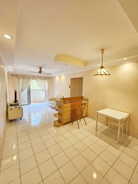 Pangsapuri Saraka untuk Untuk Dijual - RM 280,000, Apr 2026 - Living Room - PropertyGuru.com.my