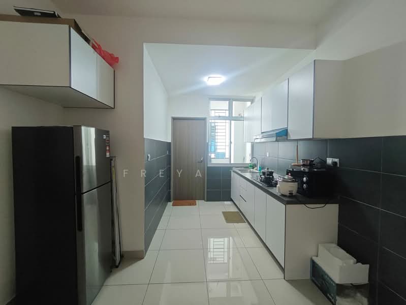Service Residence for Rent at SKS Habitat - Freya Tee - Kitchen - PropertyGuru.com.my