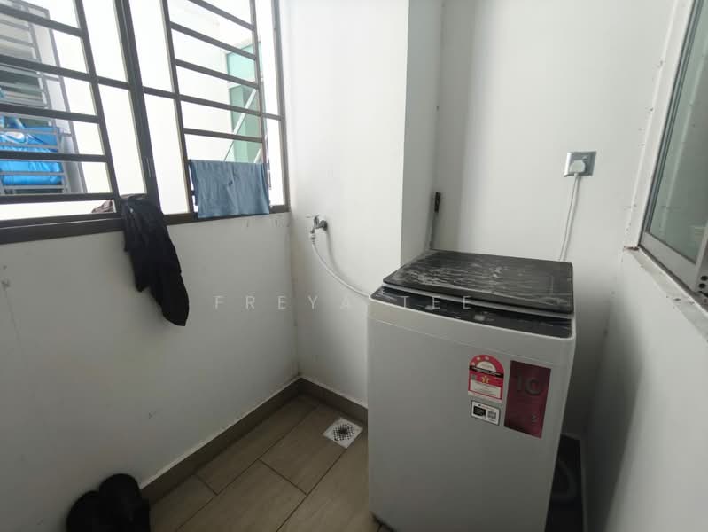 Service Residence for Rent at SKS Habitat - Freya Tee - Balcony - PropertyGuru.com.my