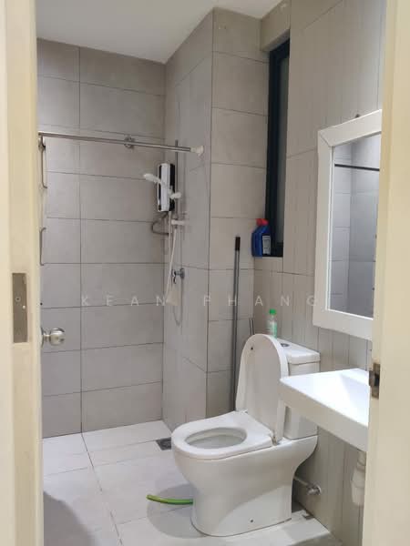 Service Residence for Rent at Kenwingston Avenue - Kean Phang - Bathroom - PropertyGuru.com.my