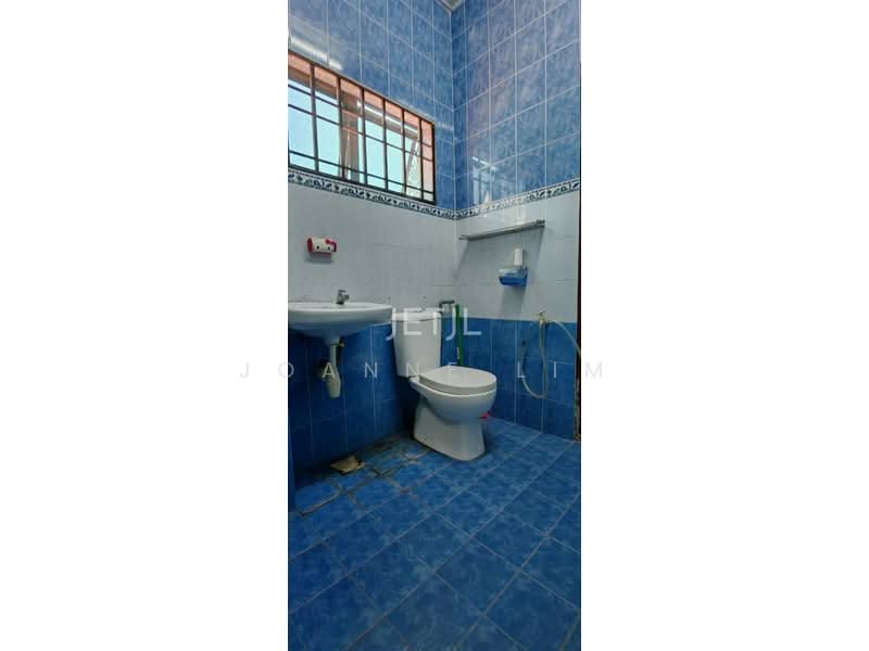 Taman Saga Klang Double Storey House 20x80 untuk Untuk Dijual - RM 550,000, Apr 2026 - Bathroom - PropertyGuru.com.my