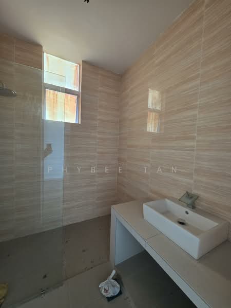 Semi-Detached House for Sale in Bandar Lahat Baru (Lahat) - Phybee Tan - Bathroom - PropertyGuru.com.my