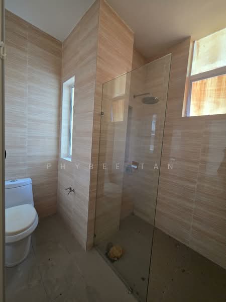 Semi-Detached House for Sale in Bandar Lahat Baru (Lahat) - Phybee Tan - Bathroom - PropertyGuru.com.my