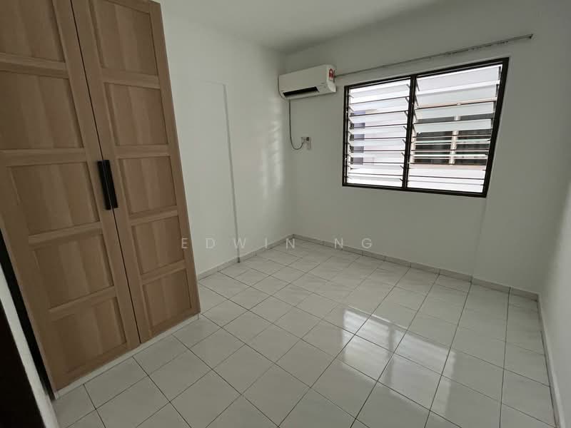Apartment for Rent at Taman Pekaka Block 31 - Edwin Ng - Bedroom - PropertyGuru.com.my