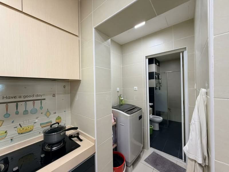 Service Residence for Sale at D'Secret Garden (Pangsapuri Kempas Indah) - Jyez Lee - Kitchen - PropertyGuru.com.my