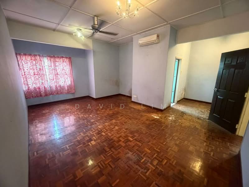Desa 7 Bandar Country Homes Anggun Rawang untuk Untuk Dijual - RM 475,000, Apr 2026 - Living Room - PropertyGuru.com.my