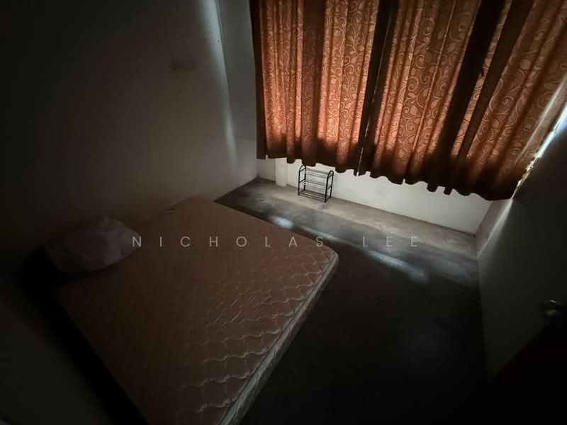 Terrace Factory for Rent in Kawasan Perindustrian IGB (Ipoh) - Nicholas Lee - Bedroom - PropertyGuru.com.my