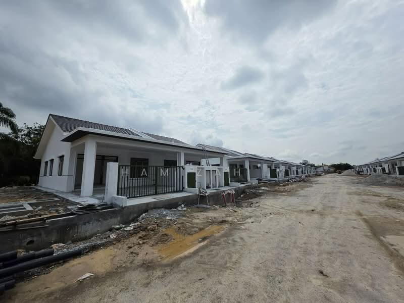 Untuk Dijual - Semi D Olak Lempit Banting