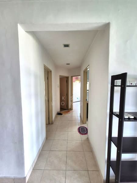 Changkat View untuk Untuk Disewa - RM 1,800 /bulan, Apr 2026 - Corridor - PropertyGuru.com.my