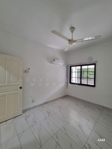 Rumah Bandar untuk Dijual di Country Heights (Kajang) - Azrul Azwar Muhamad - Interior - PropertyGuru.com.my