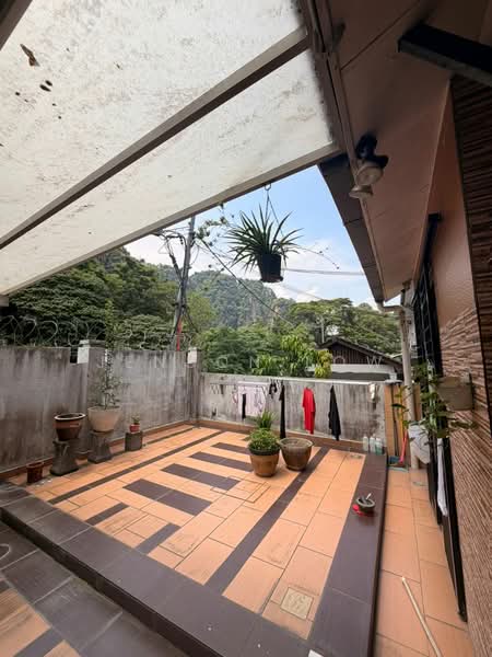 2-storey Terraced House for Sale in Batu Caves (Selangor) - Jenson Low - Exterior - PropertyGuru.com.my