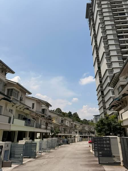 2-storey Terraced House for Sale in Batu Caves (Selangor) - Jenson Low - Exterior - PropertyGuru.com.my