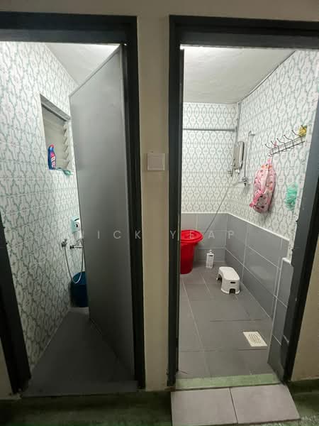 Kepong Baru untuk Untuk Dijual - RM 750,000, Apr 2026 - Bathroom - PropertyGuru.com.my