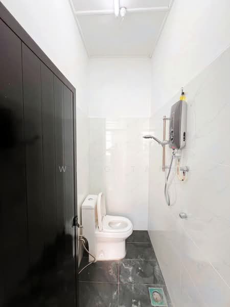 1-storey Terraced House for Rent in Jalan Ipoh (Kuala Lumpur) - Weng Tan - Bathroom - PropertyGuru.com.my