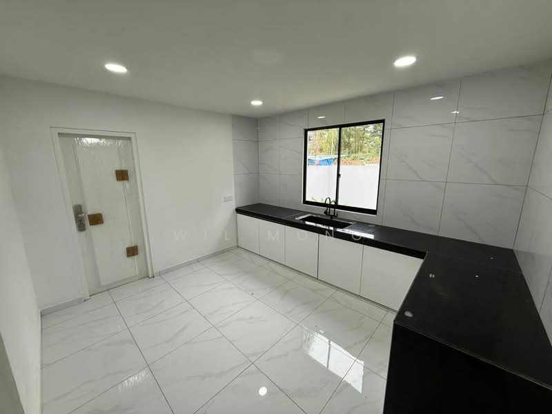 2-storey Terraced House for Sale in Taman Mount Austin (Tebrau) - Wil Mong - Kitchen - PropertyGuru.com.my