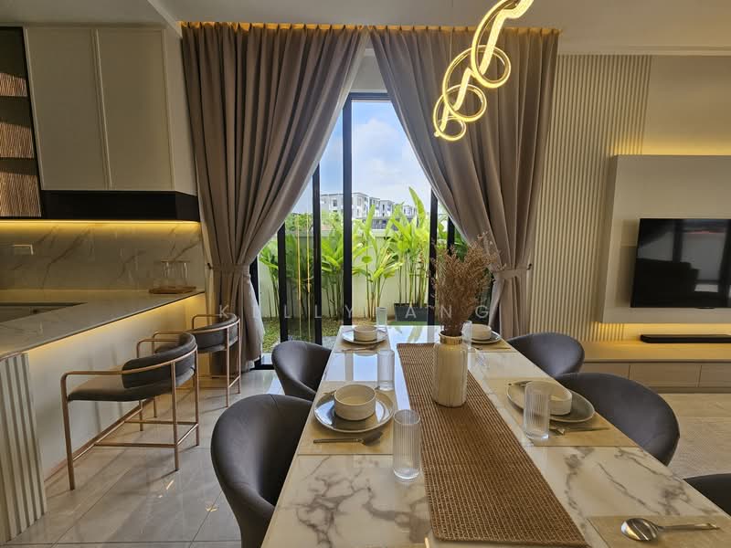 Semi-Detached House for Sale in Bandar Bukit Puchong (Puchong) - Kelly Ang - Dining Room - PropertyGuru.com.my