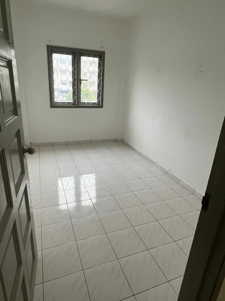 Apartment for Rent at Gladden Court - Ryan Low - Interior - PropertyGuru.com.my