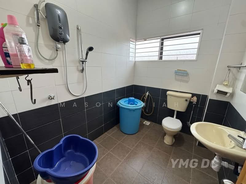 Rumah Teres 2 Tingkat untuk Dijual di Teluk Gadung Besar (Port Klang (Pelabuhan Klang)) - Mason Chiah - Bathroom - PropertyGuru.com.my