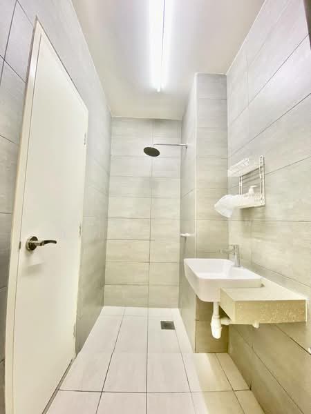 Service Residence for Sale at Habitus @ City of Elmina - Mohd Hazlan bin Mohd Sopi - Bathroom - PropertyGuru.com.my