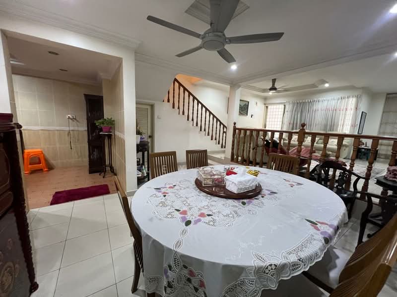 2-storey Terraced House for Sale in Taman Rainbow (Batu) - Alex Goh - Dining Room - PropertyGuru.com.my