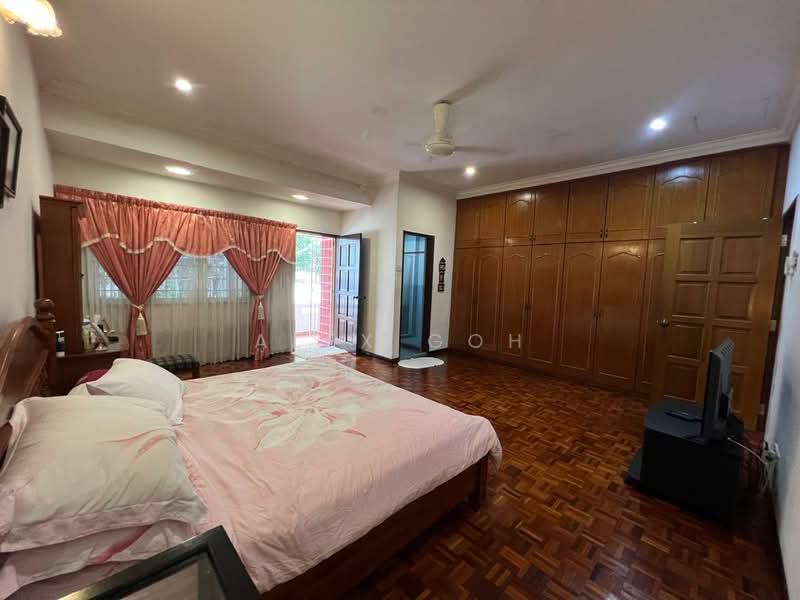 2-storey Terraced House for Sale in Taman Rainbow (Batu) - Alex Goh - Master Bedroom - PropertyGuru.com.my