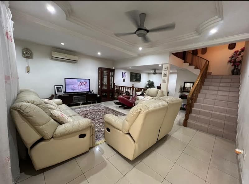 2-storey Terraced House for Sale in Taman Rainbow (Batu) - Alex Goh - Living Room - PropertyGuru.com.my