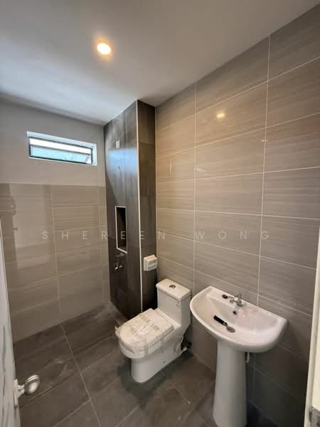 2-storey Terraced House for Sale in Mutiara Rini (Skudai) - Shereen Wong - Bathroom - PropertyGuru.com.my