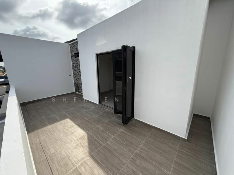 2-storey Terraced House for Sale in Mutiara Rini (Skudai) - Shereen Wong - Balcony - PropertyGuru.com.my