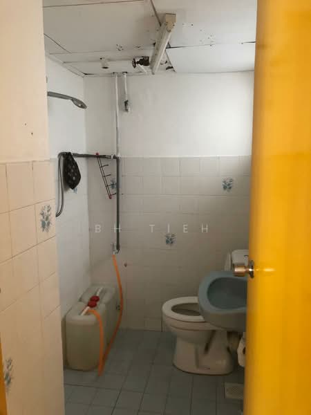 Apartment for Sale at Sunrise Park - BH Tieh - Bathroom - PropertyGuru.com.my