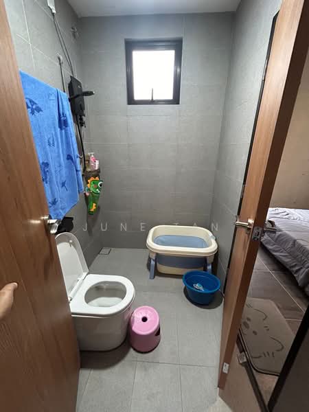 3-storey Terraced House for Sale in Kulai (Johor) - June Tan - Bathroom - PropertyGuru.com.my