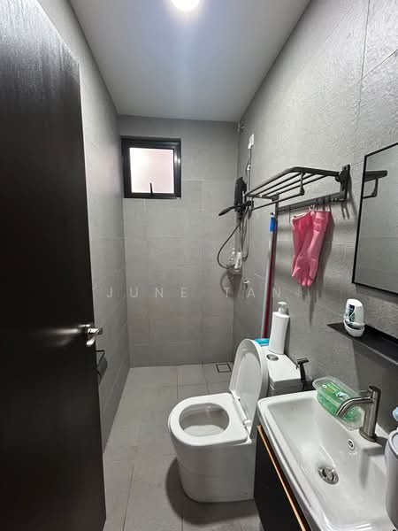 3-storey Terraced House for Sale in Kulai (Johor) - June Tan - Bathroom - PropertyGuru.com.my