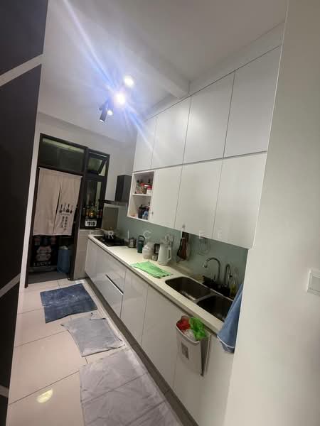 Service Residence for Sale at 8Scape Residence @ Sutera - Eric Lee - Kitchen - PropertyGuru.com.my