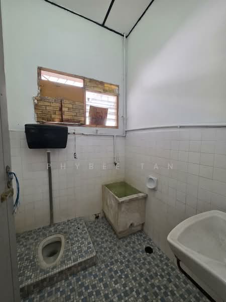 Rumah Berkembar untuk Dijual di Bandar Baru Batu Gajah (Batu Gajah) - Phybee Tan - Bathroom - PropertyGuru.com.my