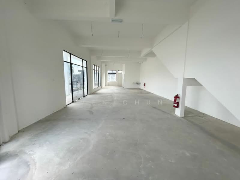 Shop for Rent in Taman Bukit Kaze (Ulu Tiram) - Even Chun - Interior - PropertyGuru.com.my