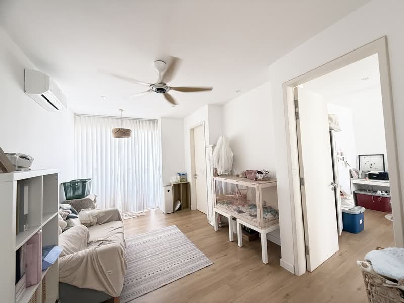 3-storey Terraced House for Sale in Batu Arang (Selangor) - Tiffany Yang - Upstair Living Room - PropertyGuru.com.my